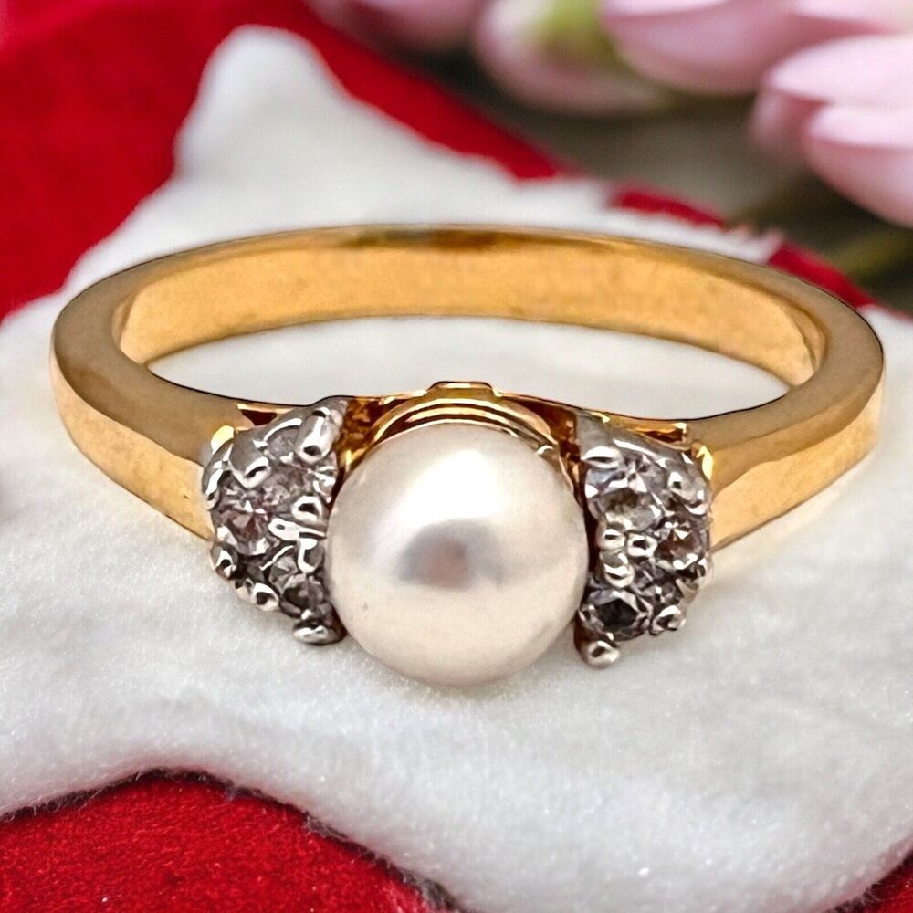 Vintage 1970s Ring Size 6 Simulated Pearl CZ Three Stone Gold Plated - 14M - Picture 8 of 15